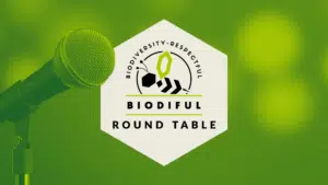 BIODIFUL round table otsikko vihreällä taustalla jossa on mikrofoni.